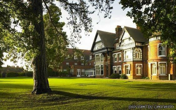 Woodlands Park Hotel Cobham  Luaran gambar
