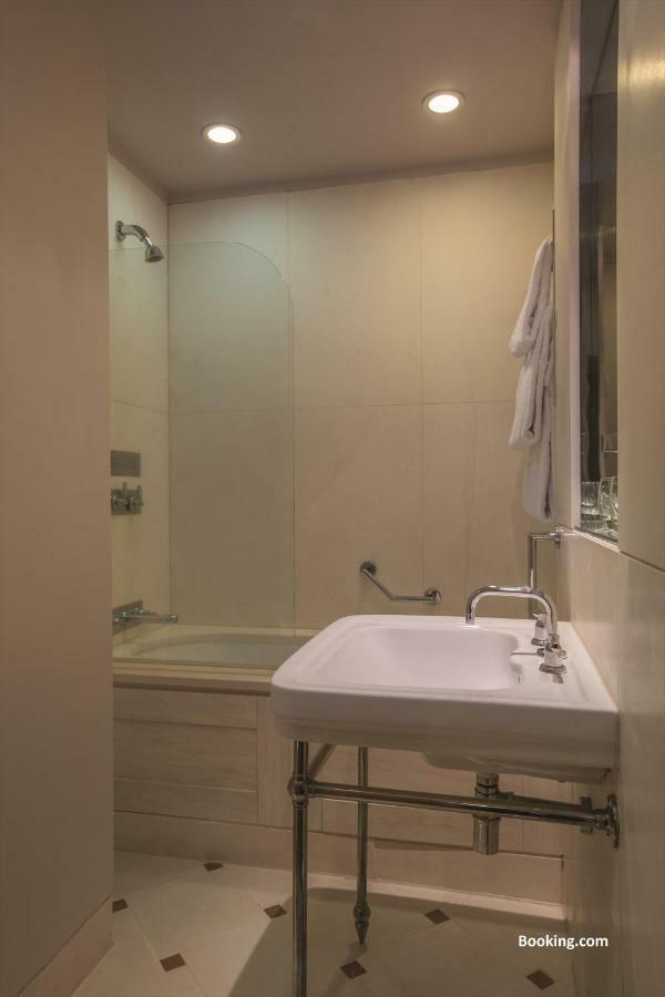 Woodlands Park Hotel Cobham  Luaran gambar