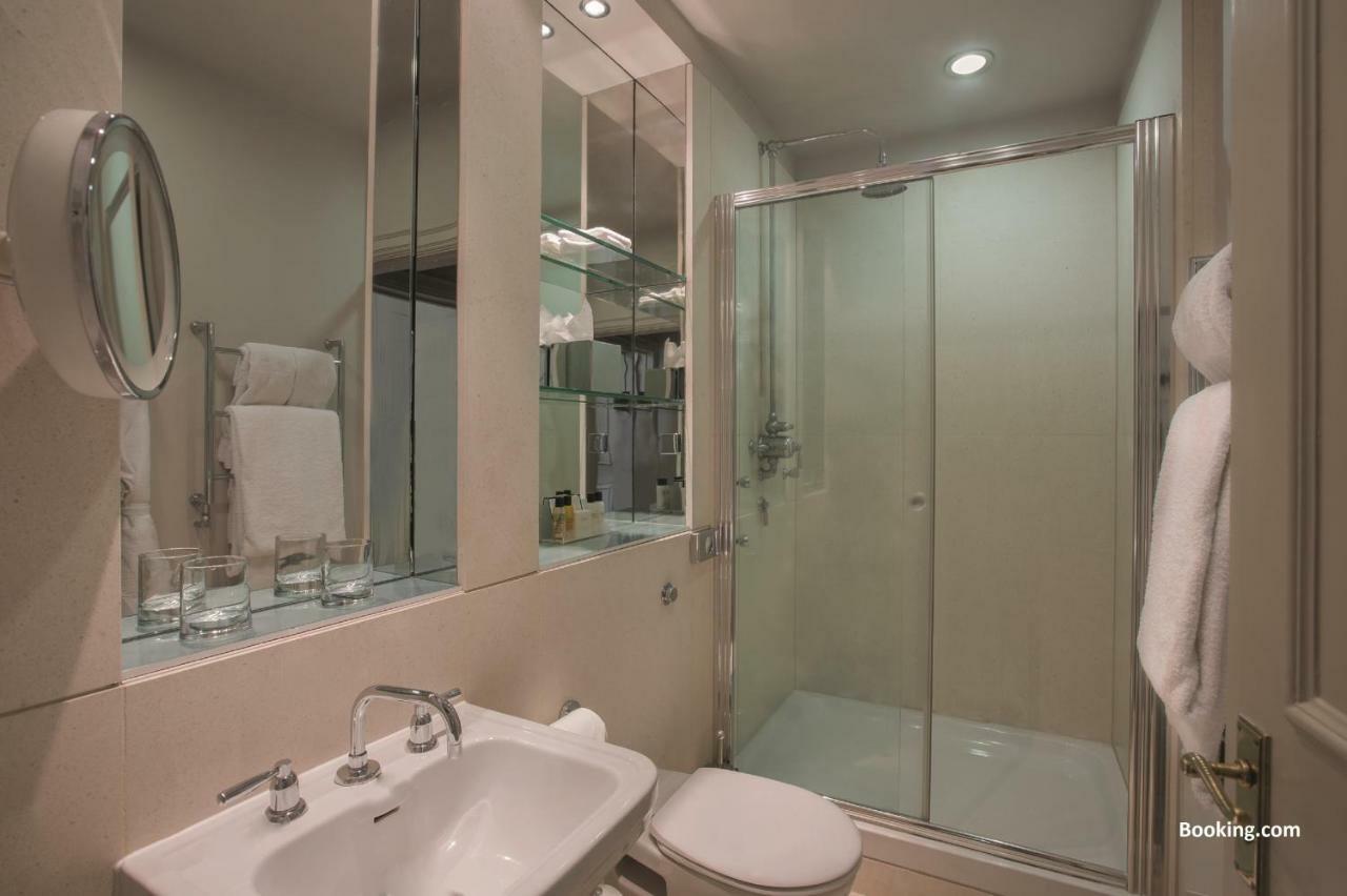 Woodlands Park Hotel Cobham  Luaran gambar