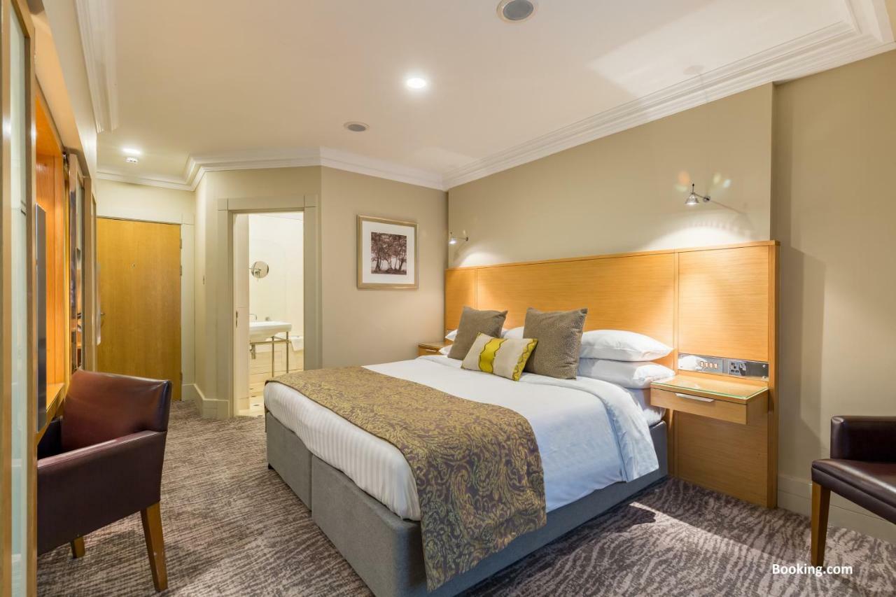 Woodlands Park Hotel Cobham  Luaran gambar
